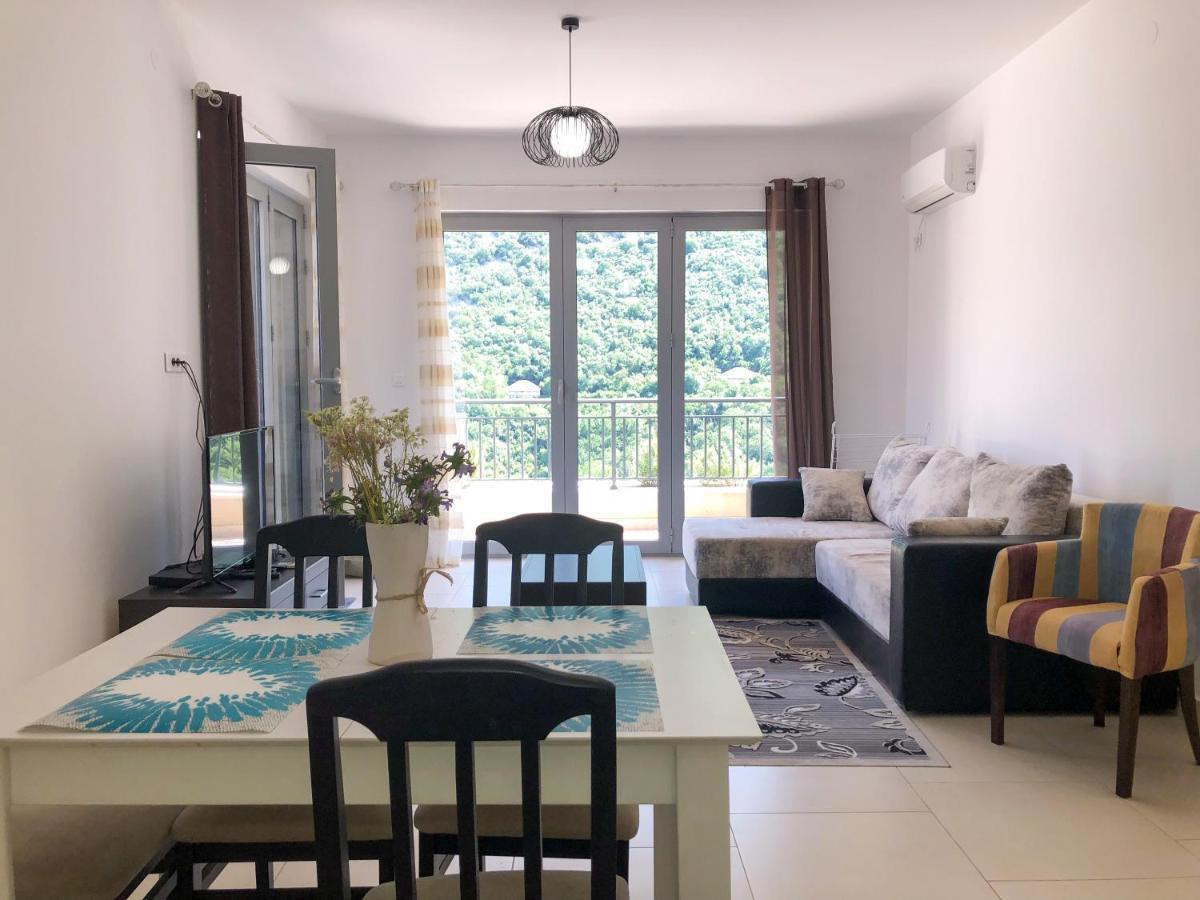 Lavender Bay Apartment D9 Donji Morinj Ngoại thất bức ảnh